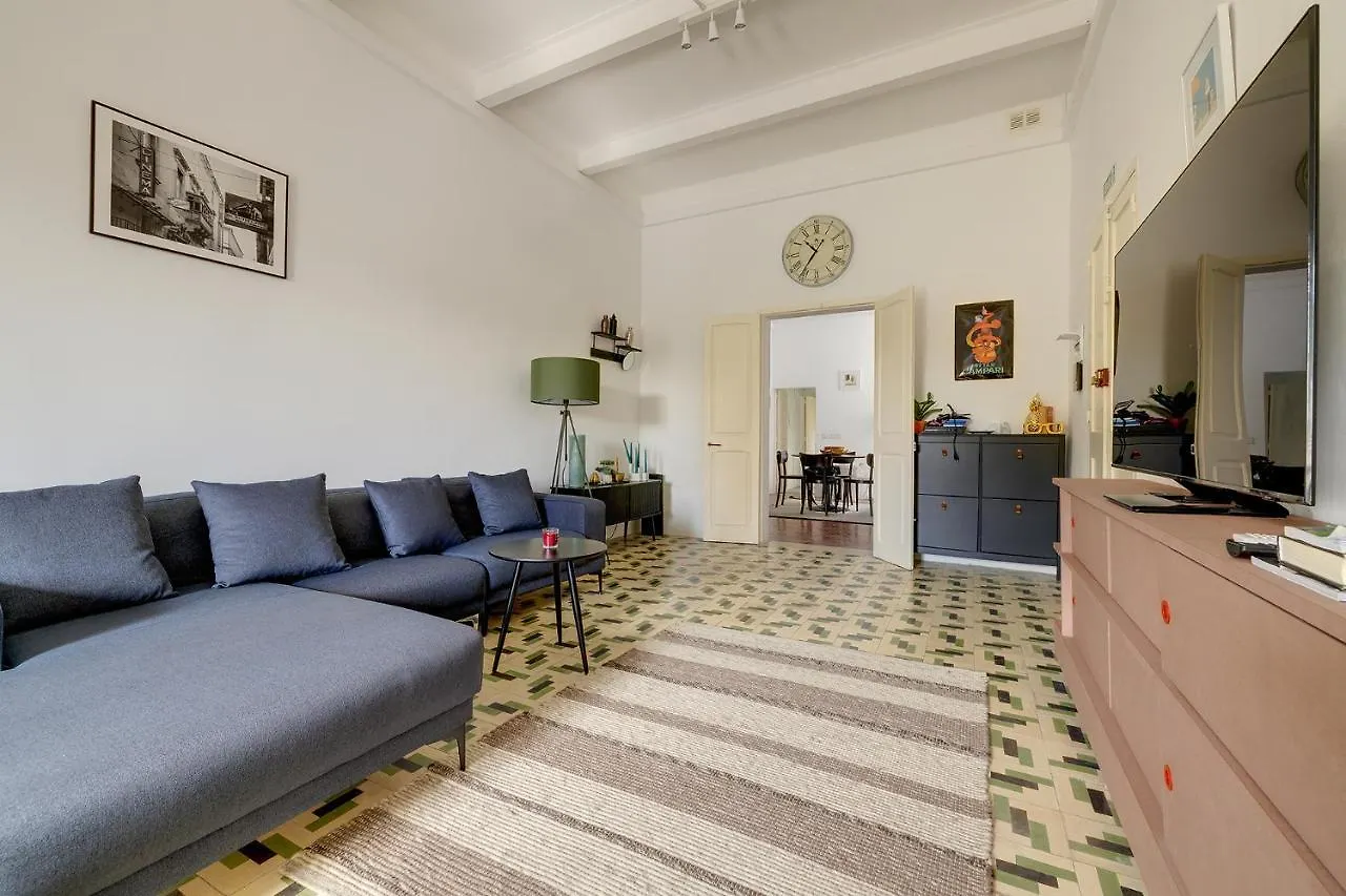 Stylish Apartment Steps From The Capital Il-Furjana Malta
