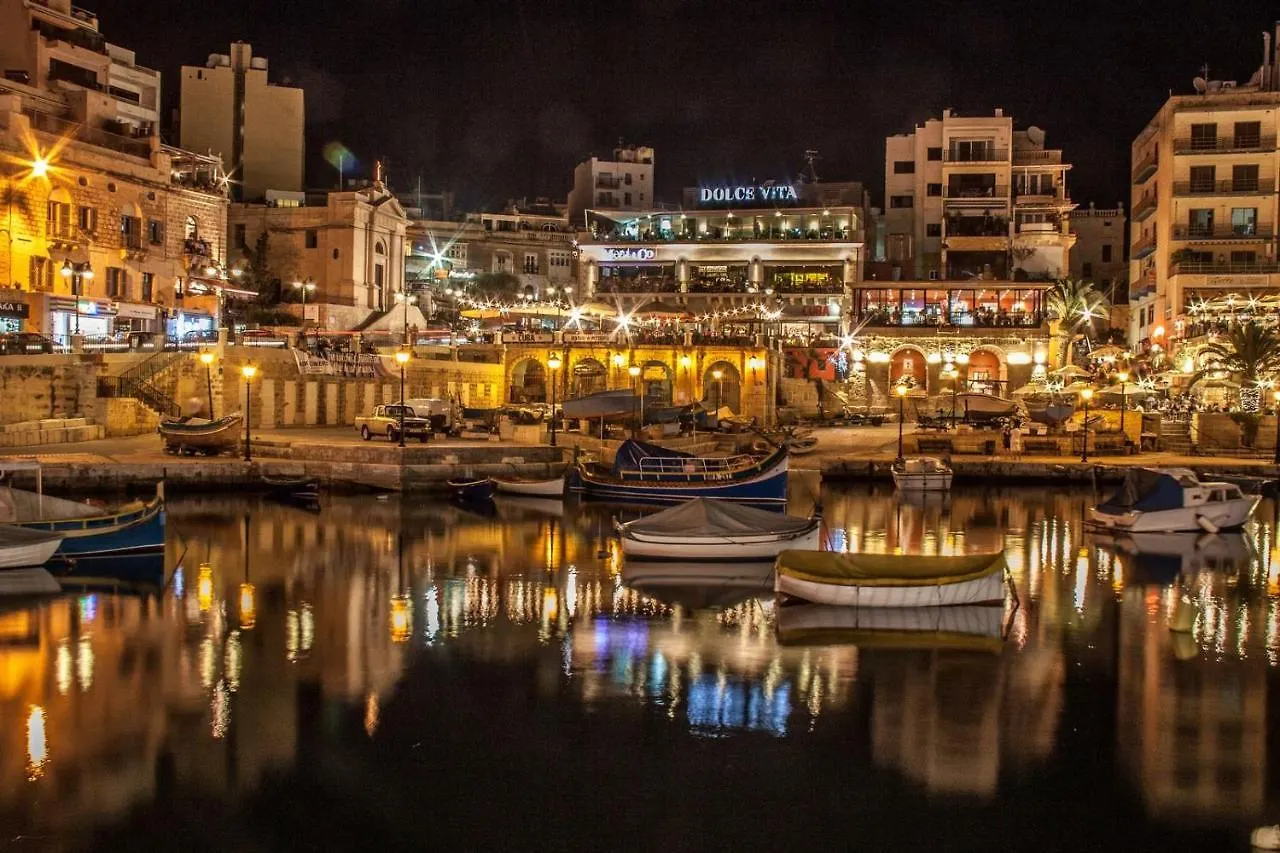 Stylish Apartment Steps From The Capital Il-Furjana Malta