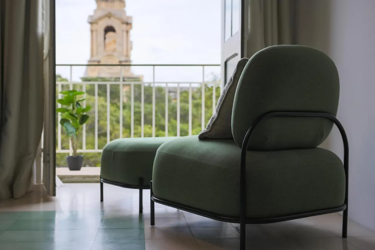 Stylish Apartment Steps From The Capital Il-Furjana
