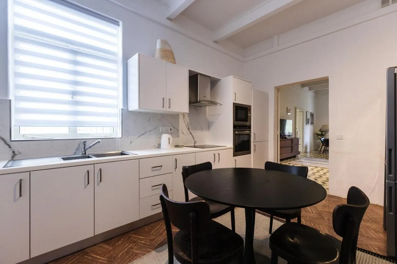 Stylish Apartment Steps From The Capital Il-Furjana Malta