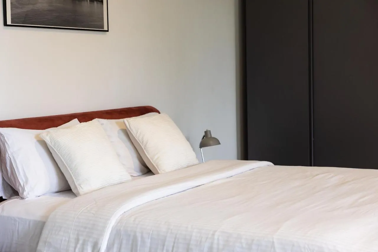 Stylish Apartment Steps From The Capital Il-Furjana